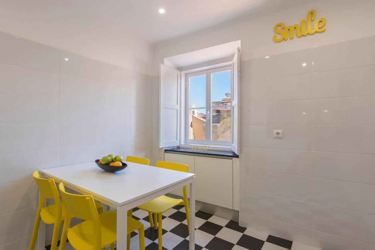 Lovelystay - Bairro Alto Terrace Wonder Лиссабон Экстерьер фото