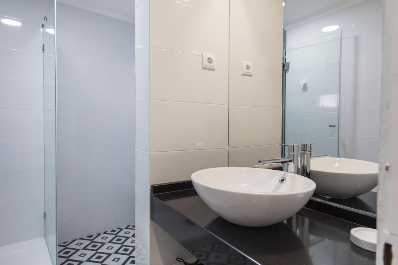 Lovelystay - Bairro Alto Terrace Wonder Лиссабон Экстерьер фото