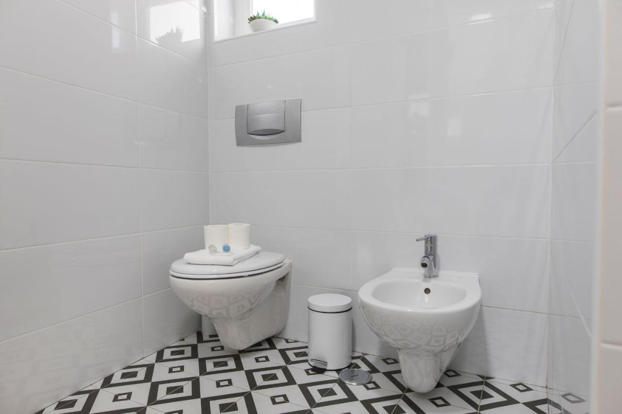 Lovelystay - Bairro Alto Terrace Wonder Лиссабон Экстерьер фото